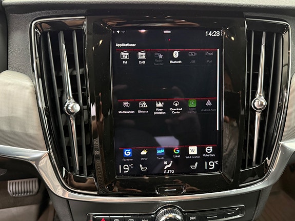 Volvo V90 Cross Country 12 of 24
