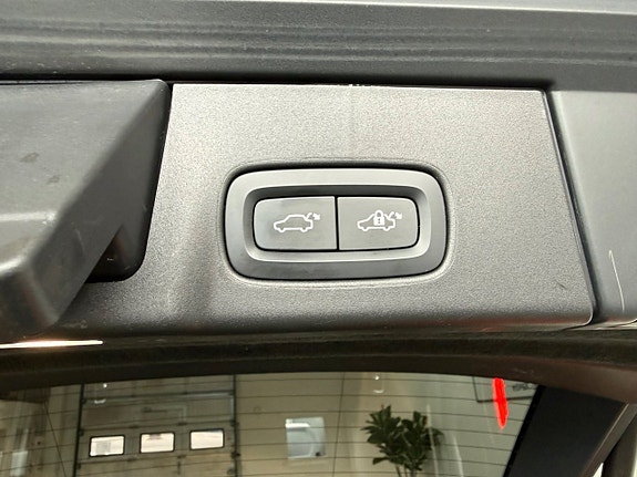 Volvo V90 Cross Country 22 of 24