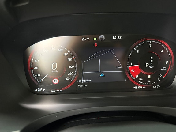 Volvo V90 Cross Country 9 of 24
