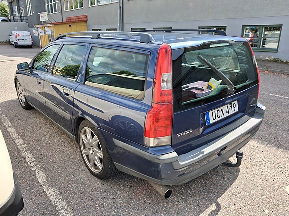 Volvo V70 6 of 21