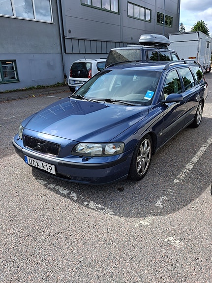 Volvo V70 11 of 21