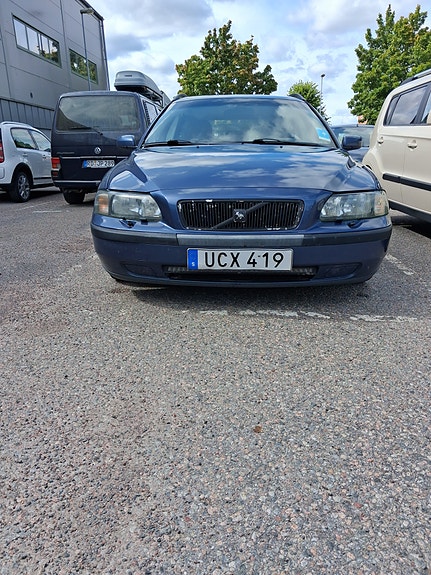 Volvo V70 7 of 21