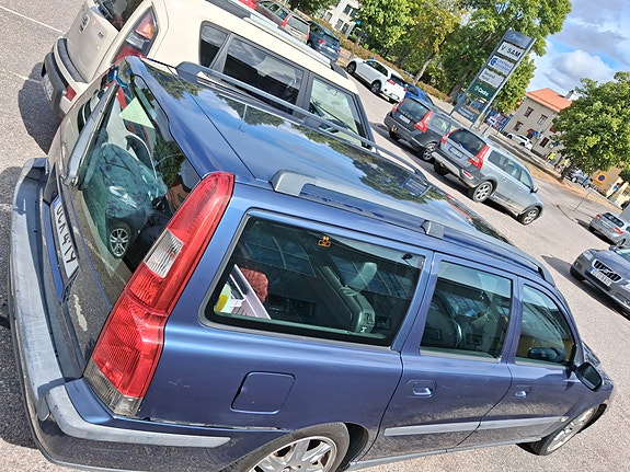 Volvo V70 5 of 21