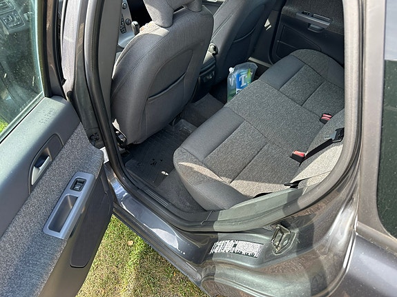 Volvo V50 12 of 17