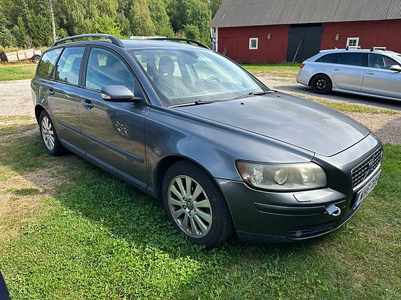 Volvo V50 6 of 17