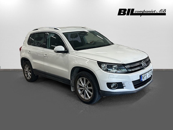 Volkswagen Tiguan 3 of 15