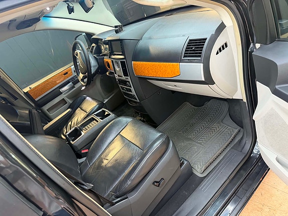 Chrysler Grand Voyager 7 of 10
