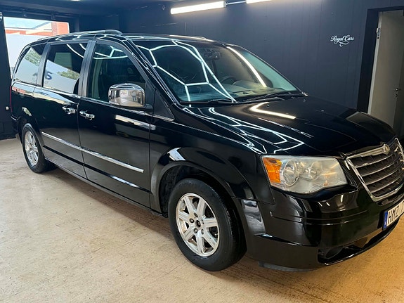 Chrysler Grand Voyager 2 of 10