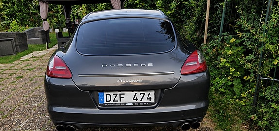 Porsche Panamera 2 of 7