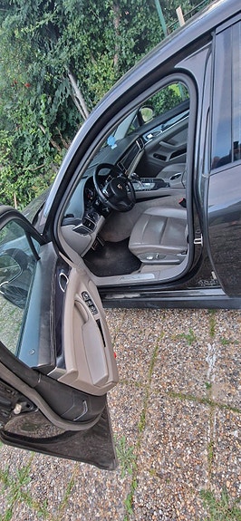 Porsche Panamera 5 of 7