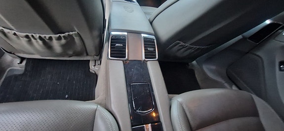 Porsche Panamera 6 of 7