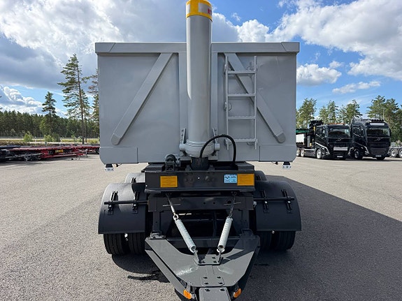 Hakarps - Benalu 5 axlad 42 tons tippvagn med dubbelmontage 4 of 12