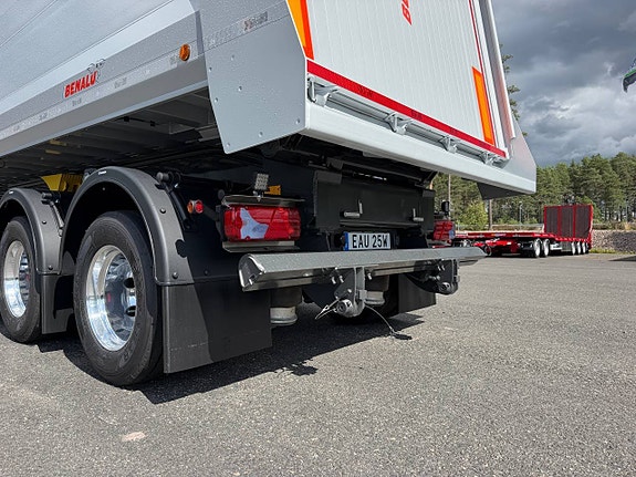 Hakarps - Benalu 5 axlad 42 tons tippvagn med dubbelmontage 9 of 12