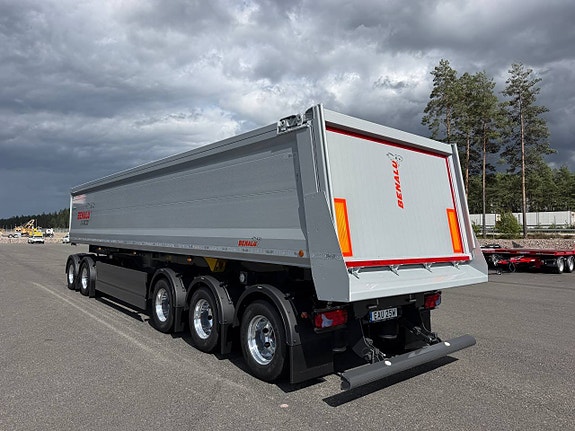 Hakarps - Benalu 5 axlad 42 tons tippvagn med dubbelmontage 7 of 12
