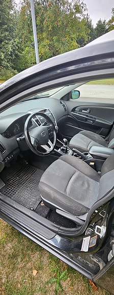 Kia Ceed 3 of 3