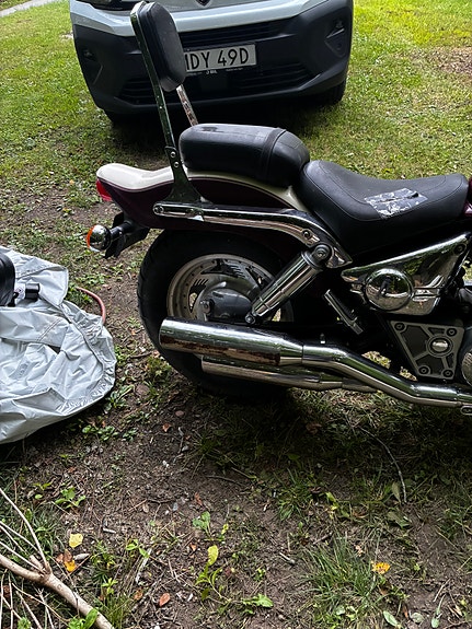 Suzuki VZ800 Marauder 4 of 7