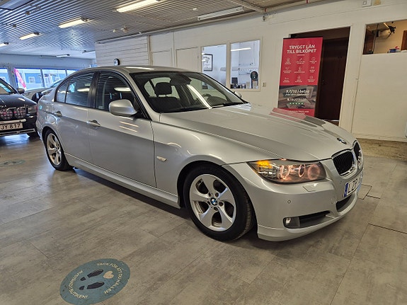 BMW 320d 4 of 17