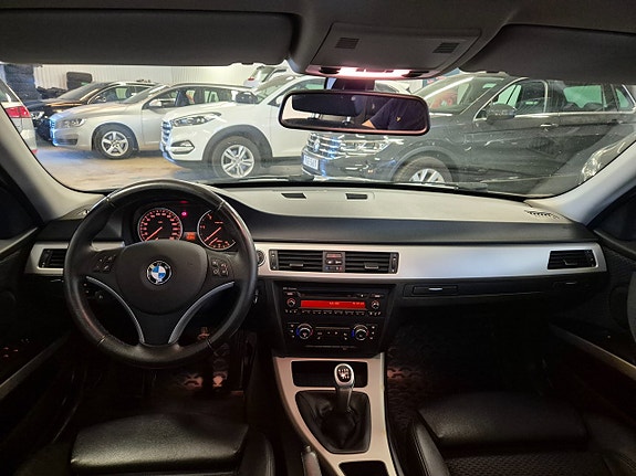BMW 320d 7 of 17