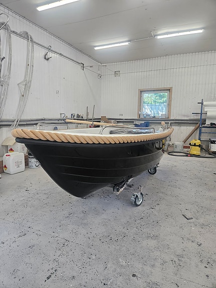 Ny Giant 400 – årsmodell 2026 Styrpulpet 7 of 8