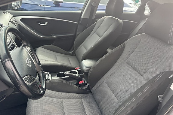 Hyundai i30 14 of 21
