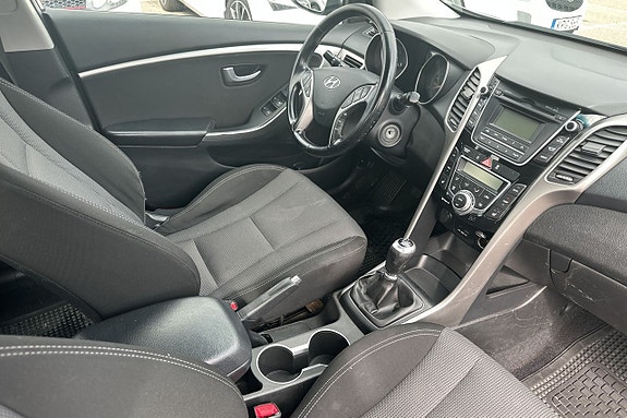 Hyundai i30 11 of 21