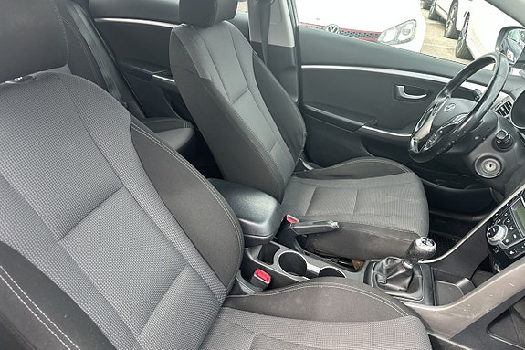 Hyundai i30 10 of 21