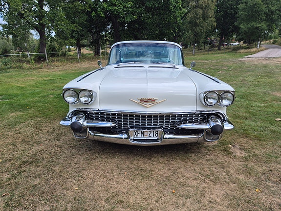 Cadillac Sixty Special 9 of 24
