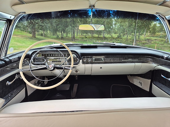 Cadillac Sixty Special 14 of 24