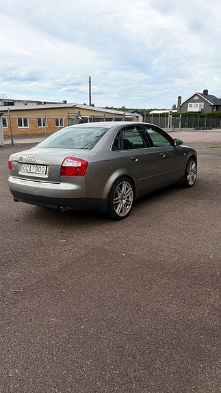 Audi A4 4 of 9