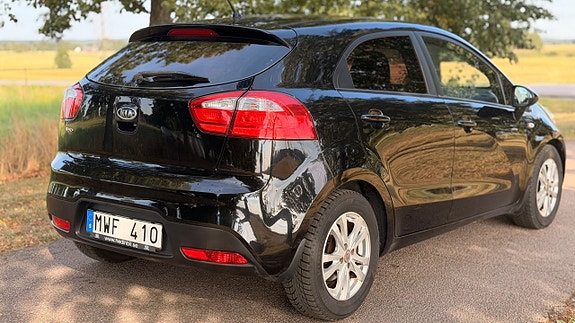 Kia Rio 4 of 16