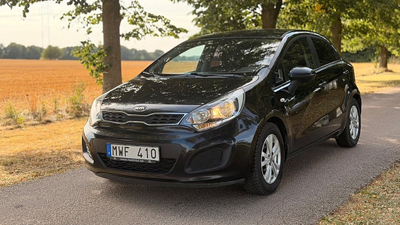 Kia Rio 2 of 16