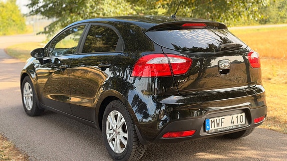 Kia Rio 3 of 16
