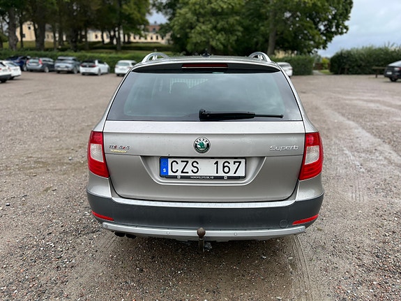 Skoda Superb 4 of 21