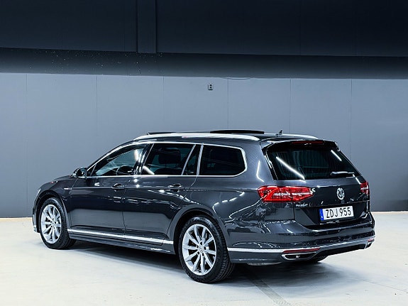 Volkswagen Passat 11 of 30