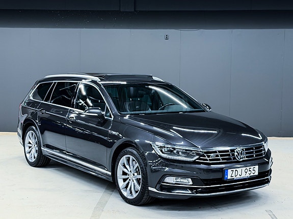 Volkswagen Passat 23 of 30