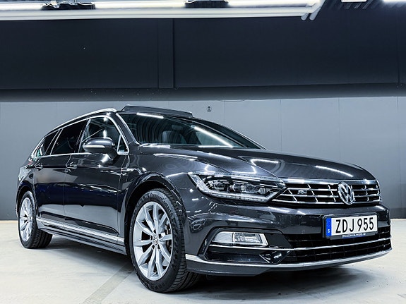 Volkswagen Passat 16 of 30