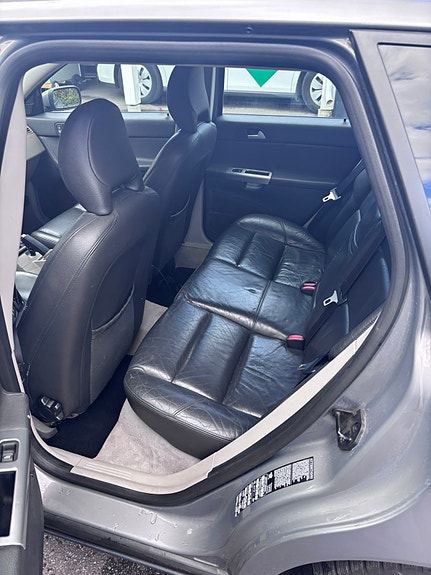 Volvo V50 5 of 5