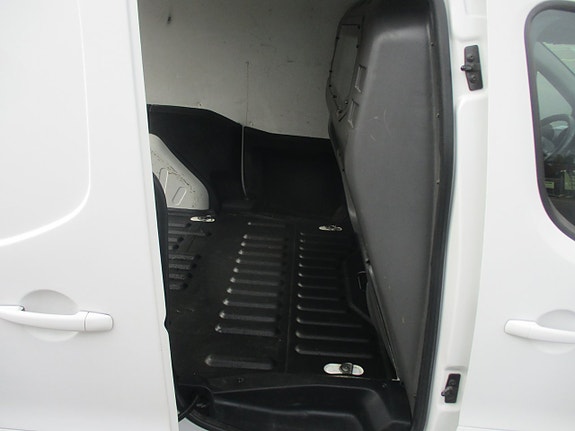 Peugeot Partner 8 of 11