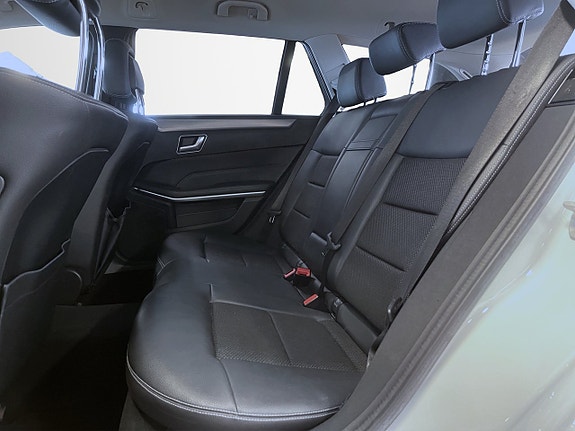 Mercedes-Benz E250 14 of 18