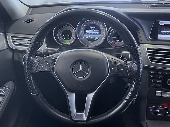 Mercedes-Benz E250 10 of 18