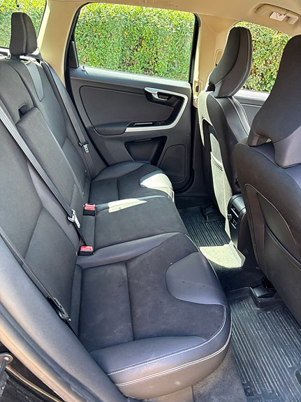 Volvo XC60 6 of 9