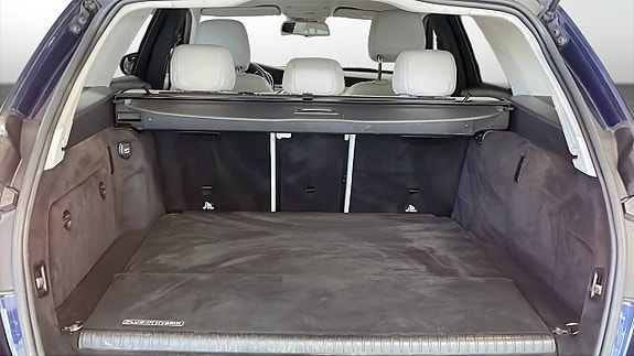 Mercedes-Benz C350 e 10 of 14