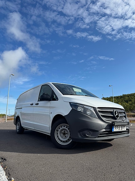 Mercedes-Benz Vito 114 2 of 10