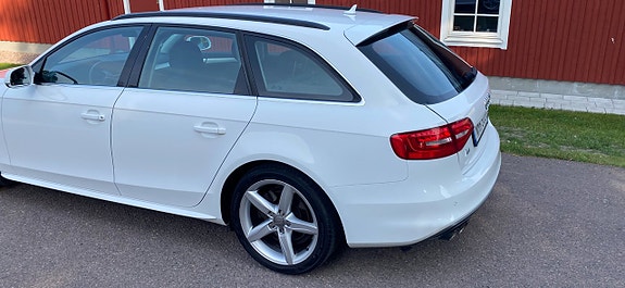 Audi A4 5 of 12