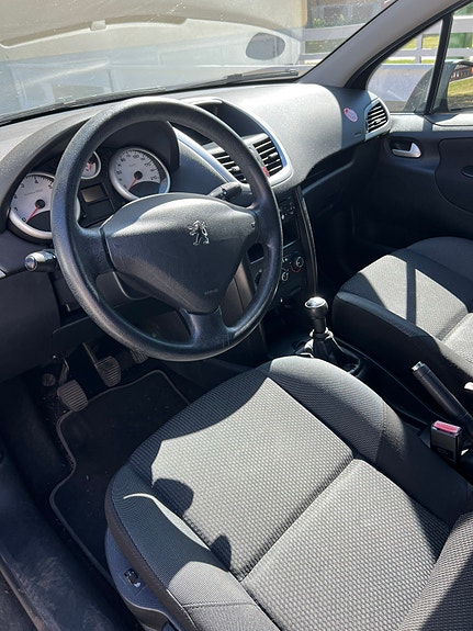 Peugeot 207 6 of 10
