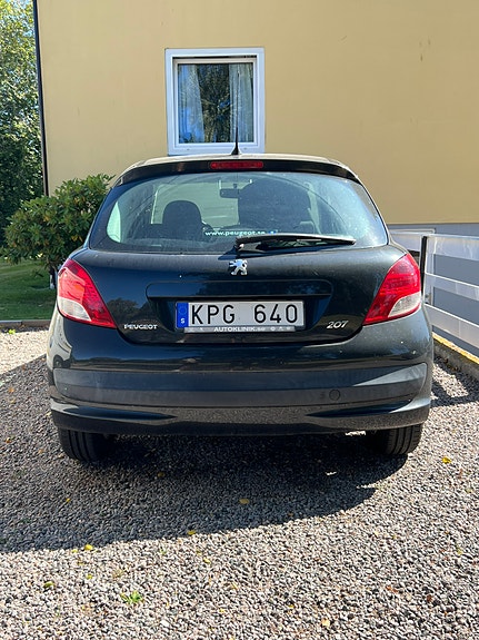Peugeot 207 2 of 10
