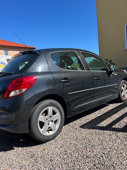 Peugeot 207 3 of 10