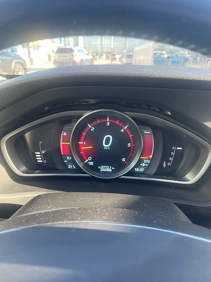Volvo V40 Cross Country 5 of 10