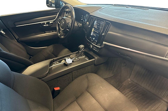 Volvo V90 14 of 28