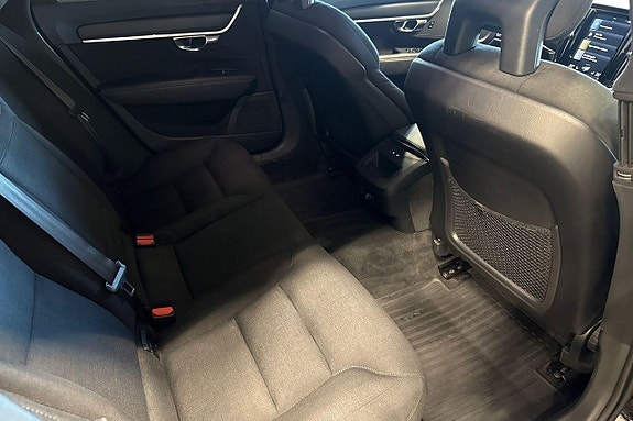 Volvo V90 22 of 28